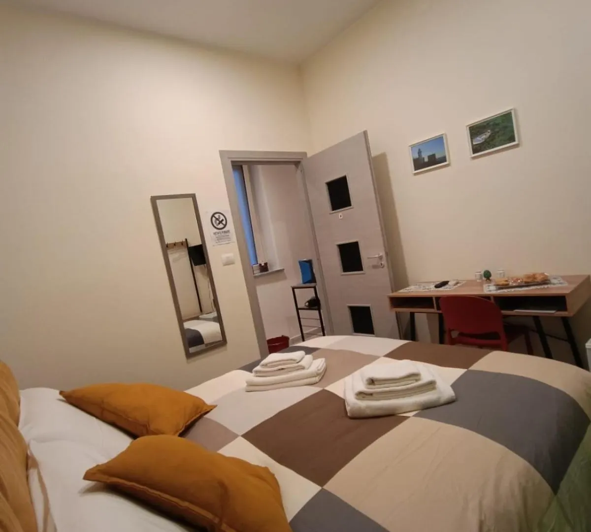 פלרמו Room Sixty One